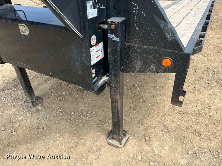 image for item LI9720 2018 Load Trail  equipment trailer