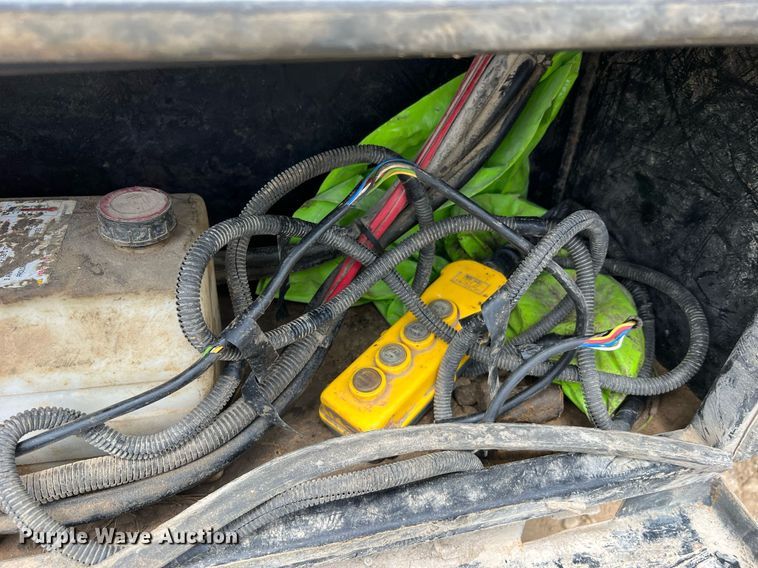 image for item LI9720 2018 Load Trail  equipment trailer