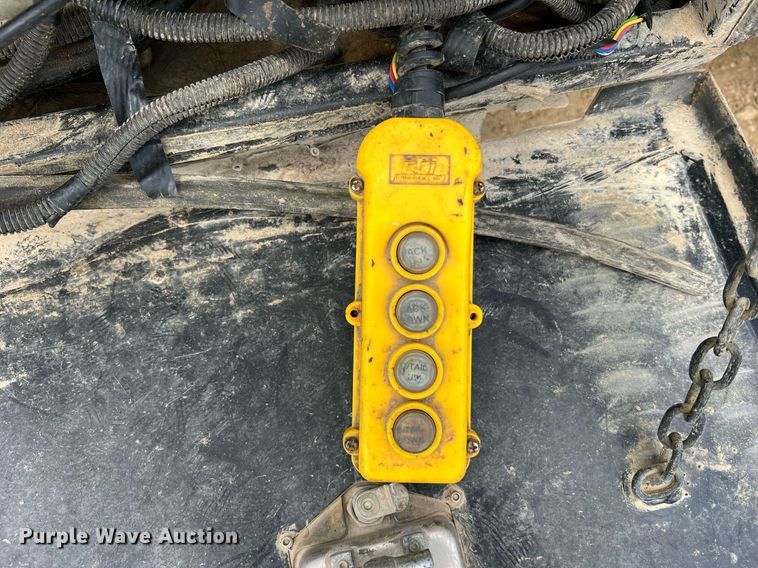 image for item LI9720 2018 Load Trail  equipment trailer