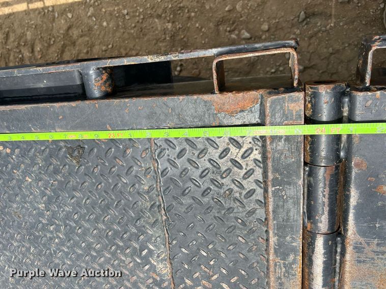 image for item LI9720 2018 Load Trail  equipment trailer