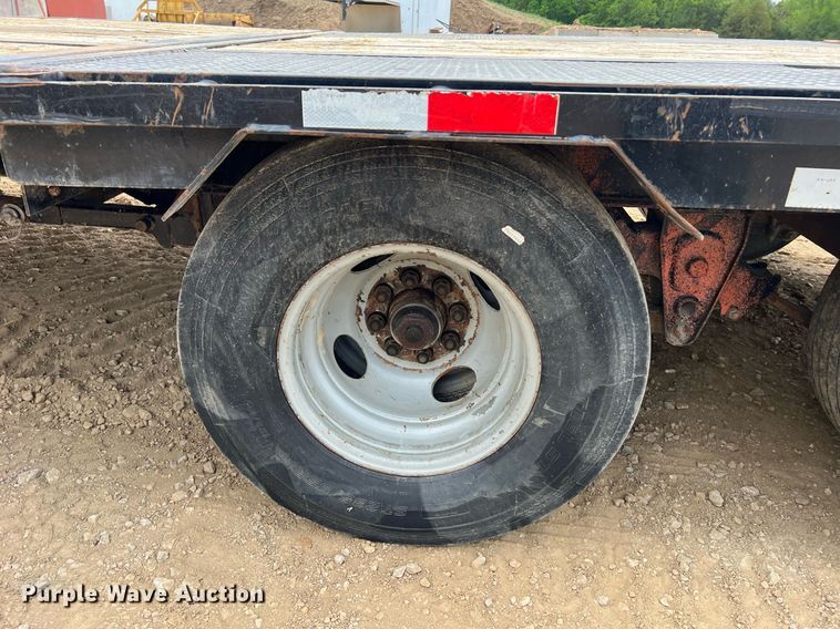 image for item LI9720 2018 Load Trail  equipment trailer