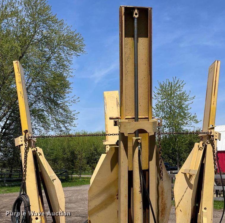 image for item LJ9660 Vermeer TS44  tree spade