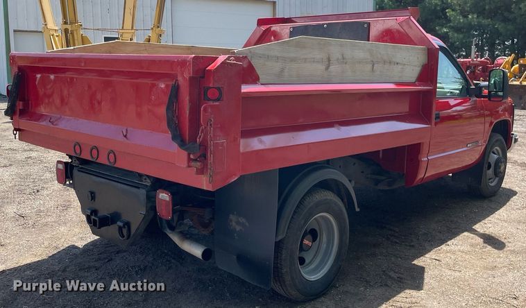 image for item LJ9661 1994 GMC Sierra C3500  dump bed pickup truck