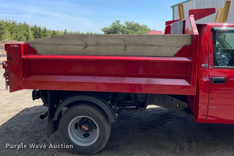image for item LJ9661 1994 GMC Sierra C3500  dump bed pickup truck