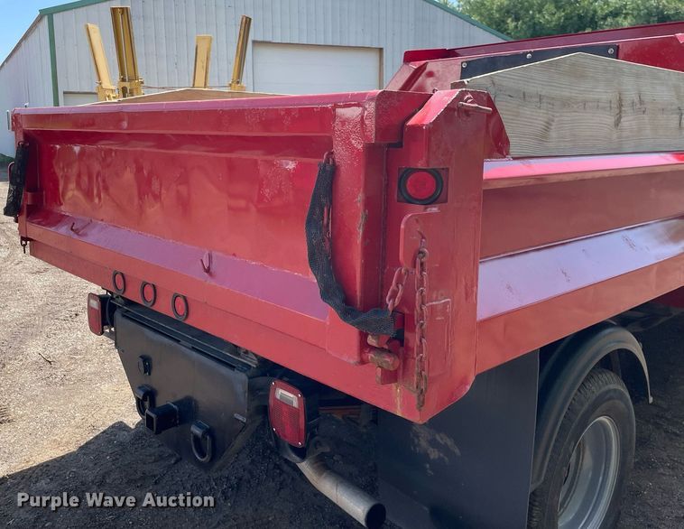 image for item LJ9661 1994 GMC Sierra C3500  dump bed pickup truck