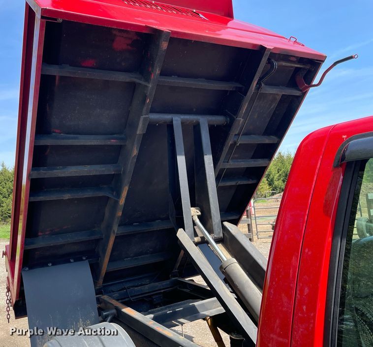 image for item LJ9661 1994 GMC Sierra C3500  dump bed pickup truck