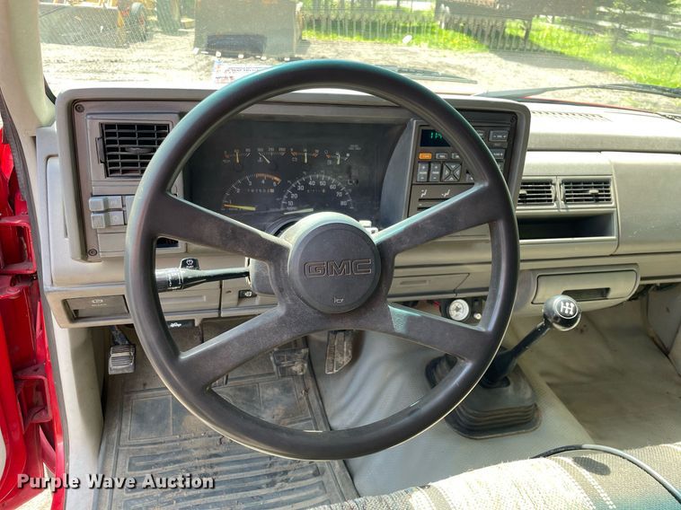 image for item LJ9661 1994 GMC Sierra C3500  dump bed pickup truck