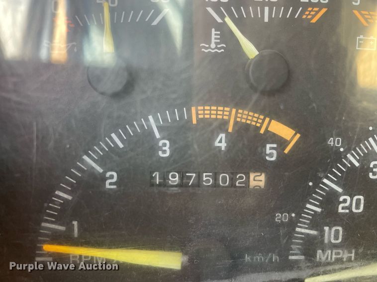 image for item LJ9661 1994 GMC Sierra C3500  dump bed pickup truck