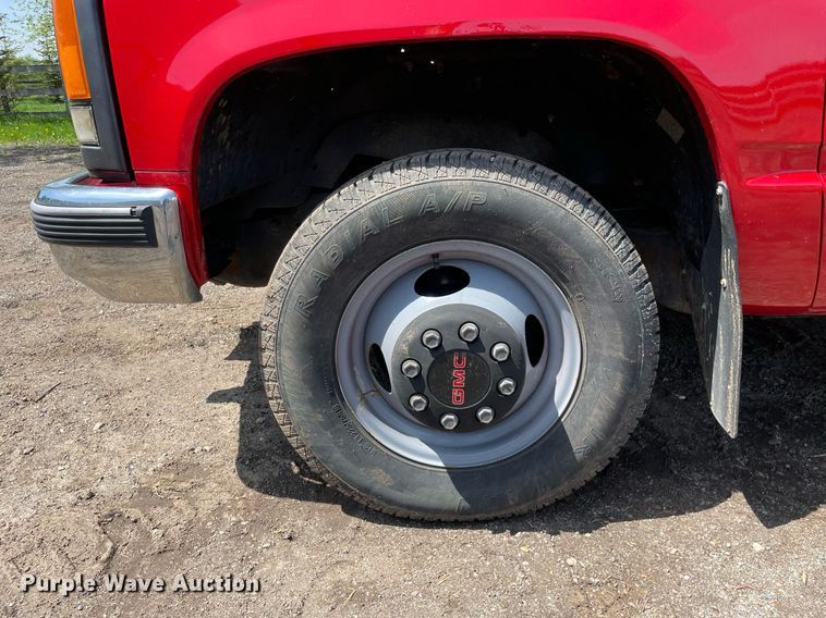 image for item LJ9661 1994 GMC Sierra C3500  dump bed pickup truck