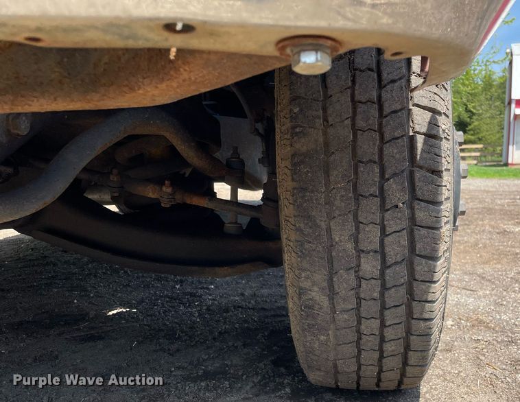 image for item LJ9661 1994 GMC Sierra C3500  dump bed pickup truck