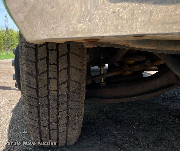 image for item LJ9661 1994 GMC Sierra C3500  dump bed pickup truck