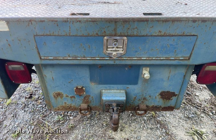 image for item LJ9663 2006 Ford F550 Super Duty XL  flatbed truck