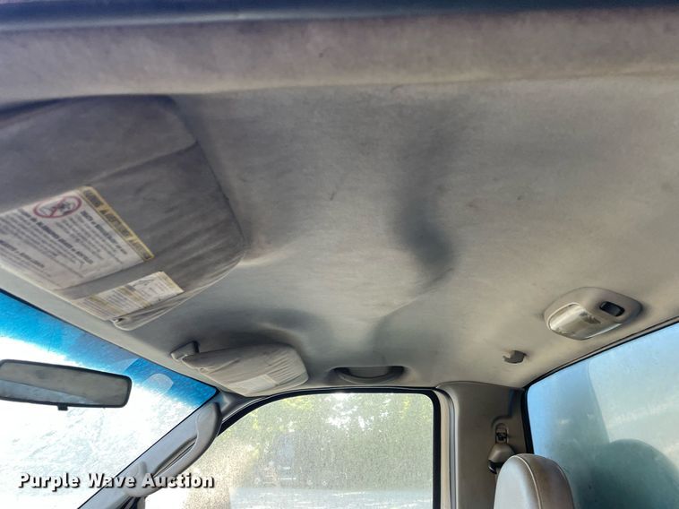 image for item LJ9663 2006 Ford F550 Super Duty XL  flatbed truck