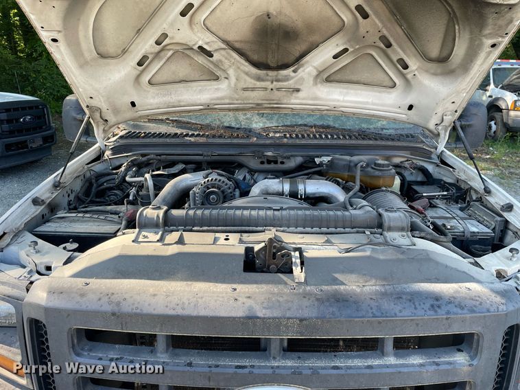 image for item LJ9663 2006 Ford F550 Super Duty XL  flatbed truck