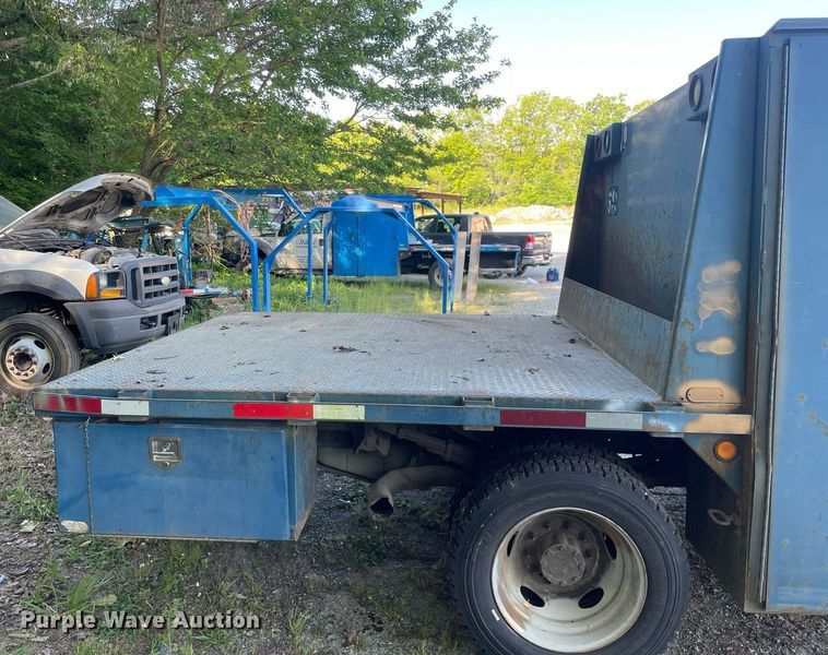 image for item LJ9664 2007 Ford F550 SuperDuty XL  flatbed truck