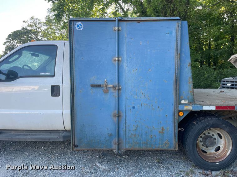 image for item LJ9664 2007 Ford F550 SuperDuty XL  flatbed truck