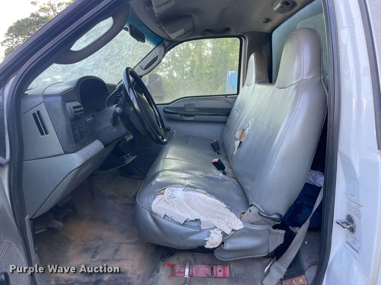 image for item LJ9664 2007 Ford F550 SuperDuty XL  flatbed truck