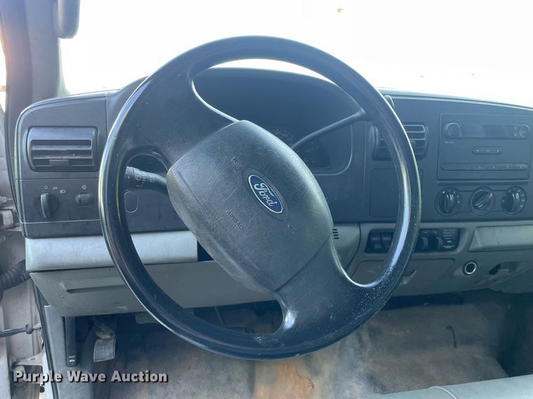 image for item LJ9664 2007 Ford F550 SuperDuty XL  flatbed truck