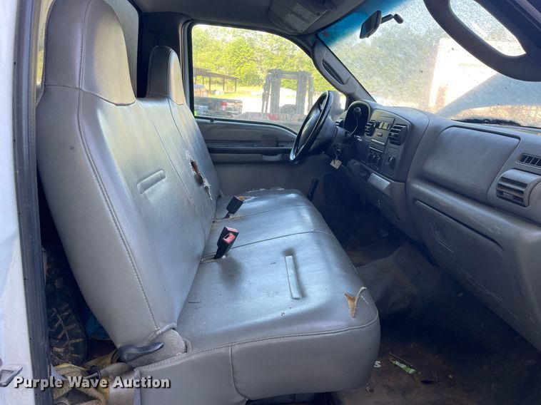 image for item LJ9664 2007 Ford F550 SuperDuty XL  flatbed truck