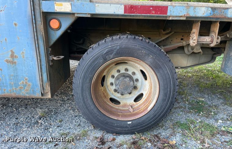 image for item LJ9664 2007 Ford F550 SuperDuty XL  flatbed truck