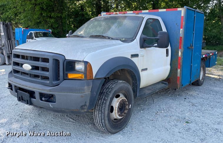 image for item LJ9665 2007 Ford F550 Super Duty XL  flatbed truck