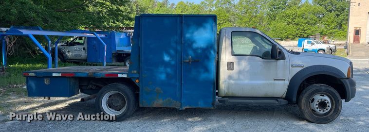image for item LJ9665 2007 Ford F550 Super Duty XL  flatbed truck