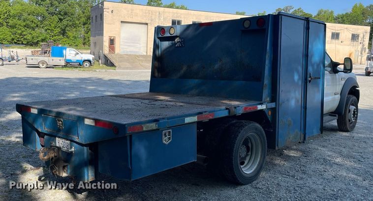 image for item LJ9665 2007 Ford F550 Super Duty XL  flatbed truck