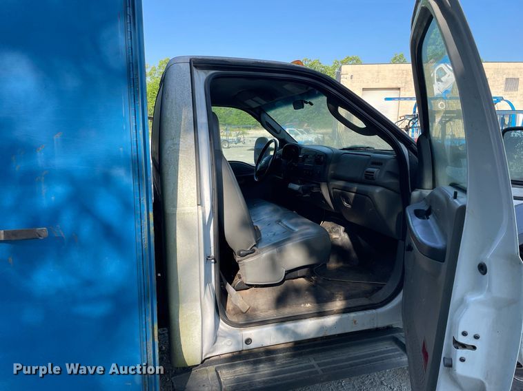 image for item LJ9665 2007 Ford F550 Super Duty XL  flatbed truck