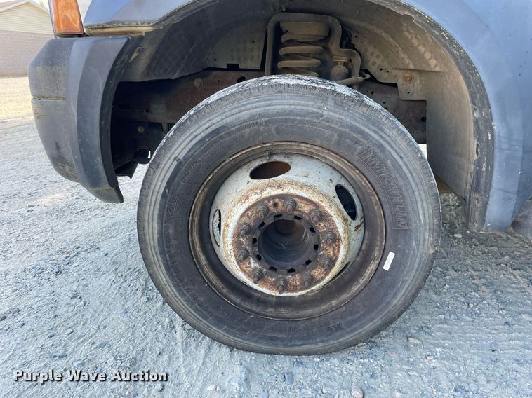 image for item LJ9665 2007 Ford F550 Super Duty XL  flatbed truck