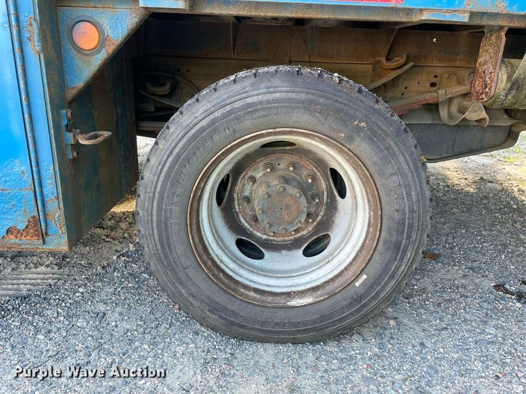 image for item LJ9665 2007 Ford F550 Super Duty XL  flatbed truck