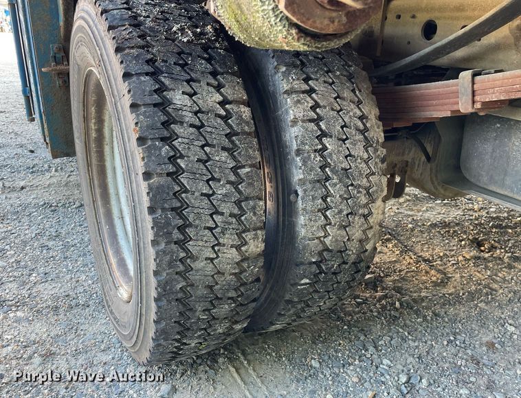 image for item LJ9665 2007 Ford F550 Super Duty XL  flatbed truck