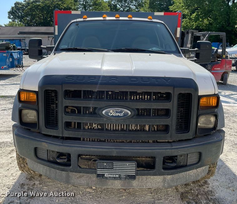 image for item LJ9666 2010 Ford F550 Super Duty XL  flatbed truck
