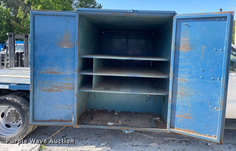 image for item LJ9666 2010 Ford F550 Super Duty XL  flatbed truck