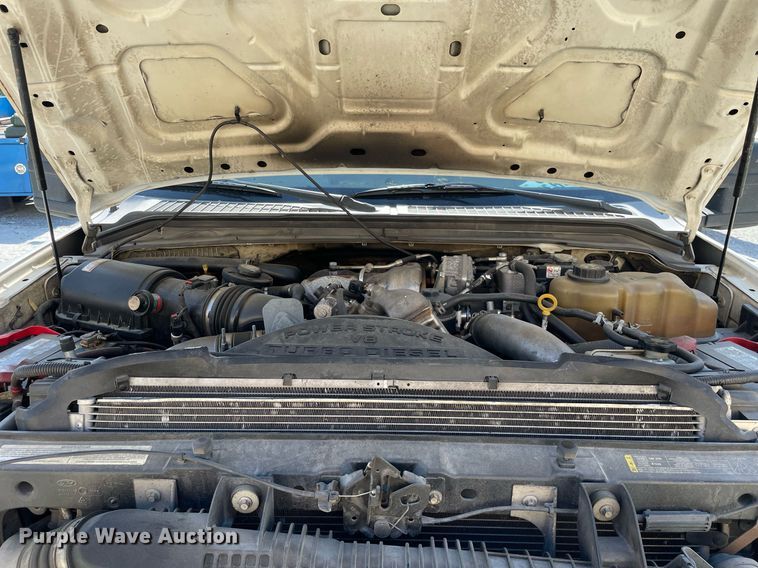 image for item LJ9666 2010 Ford F550 Super Duty XL  flatbed truck