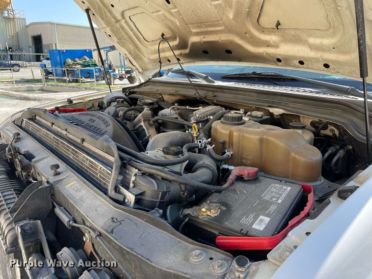 image for item LJ9666 2010 Ford F550 Super Duty XL  flatbed truck