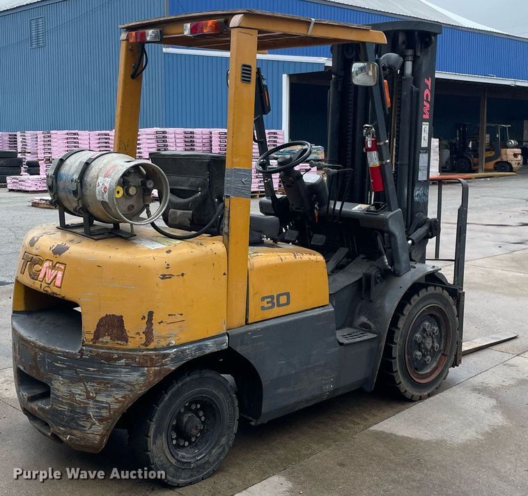 image for item LJ9668 TCM FG30N5T  forklift