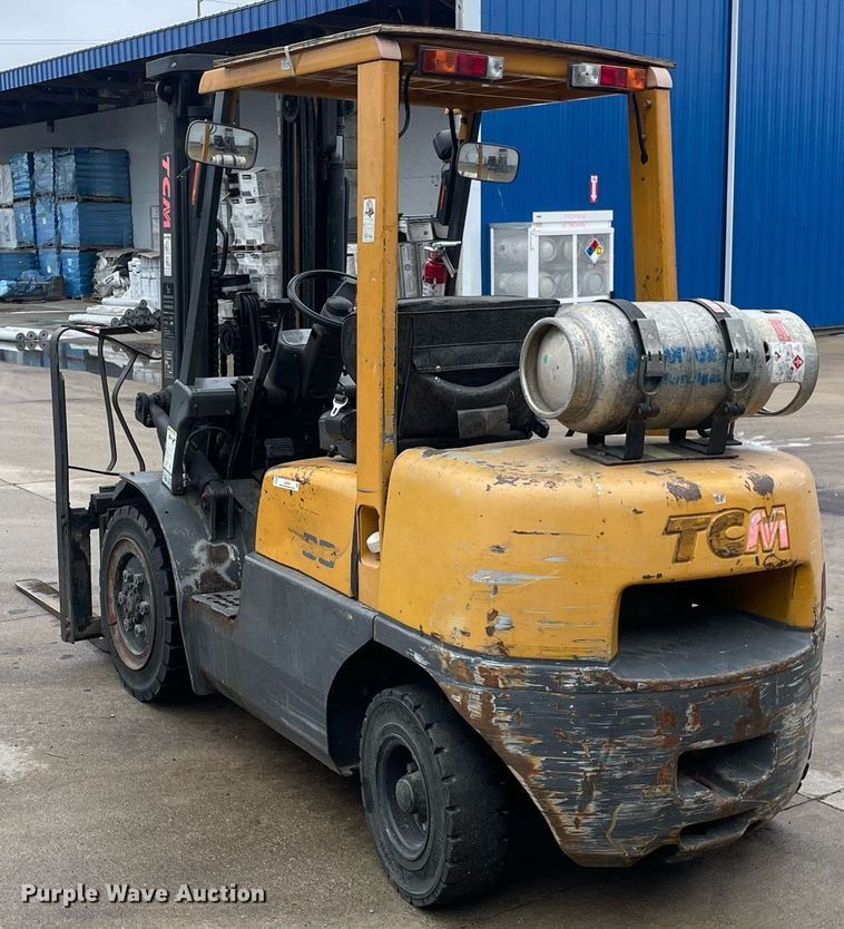 image for item LJ9668 TCM FG30N5T  forklift