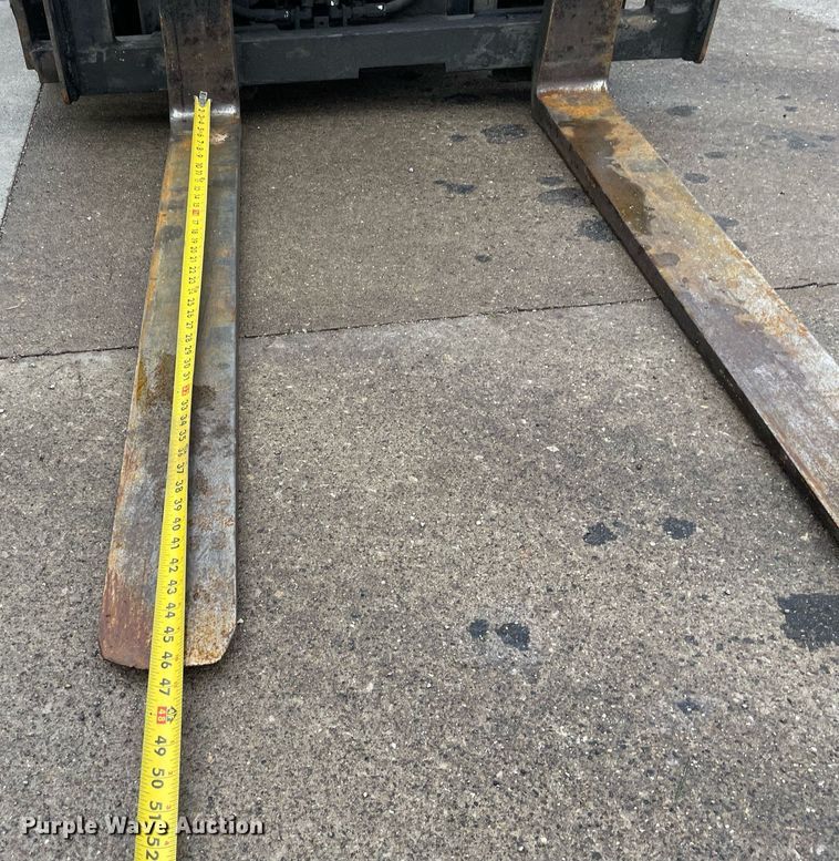 image for item LJ9668 TCM FG30N5T  forklift