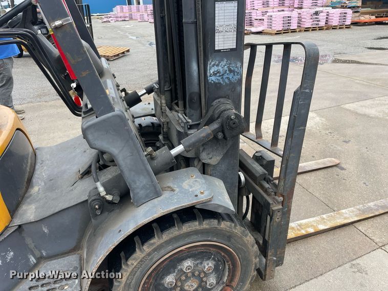 image for item LJ9668 TCM FG30N5T  forklift