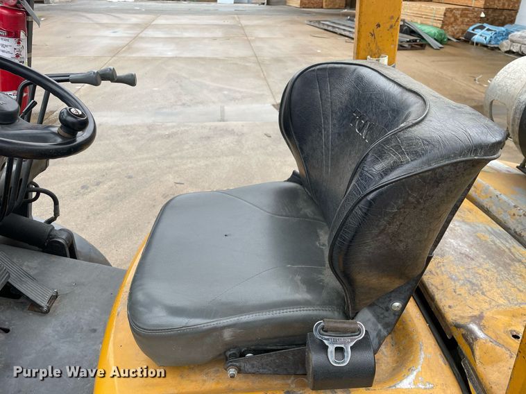 image for item LJ9668 TCM FG30N5T  forklift