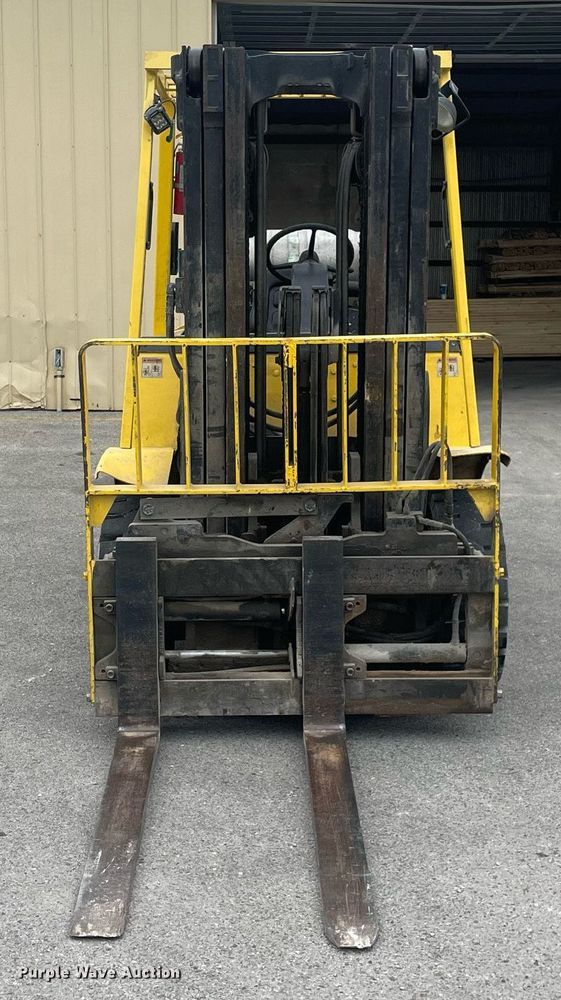 image for item LJ9669 Hyster H90XMS  forklift
