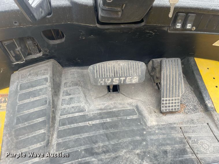 image for item LJ9669 Hyster H90XMS  forklift