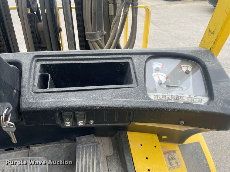 image for item LJ9669 Hyster H90XMS  forklift