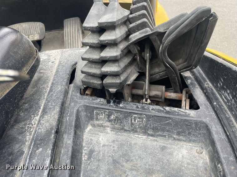 image for item LJ9669 Hyster H90XMS  forklift