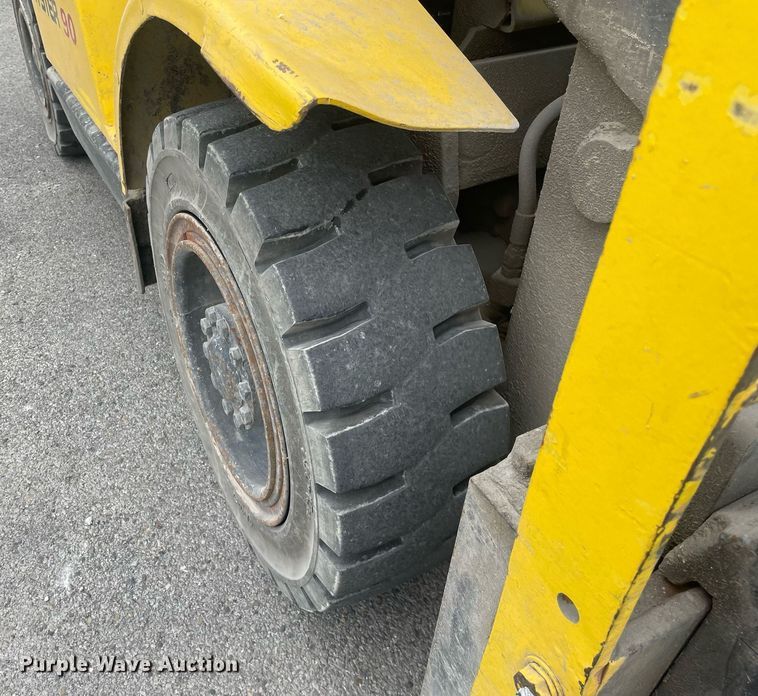 image for item LJ9669 Hyster H90XMS  forklift