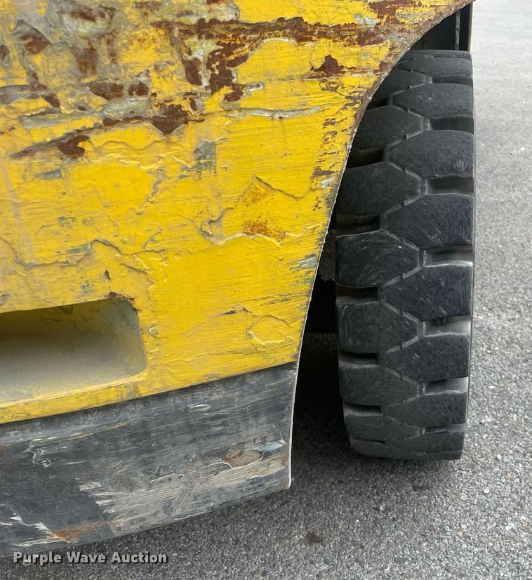 image for item LJ9669 Hyster H90XMS  forklift