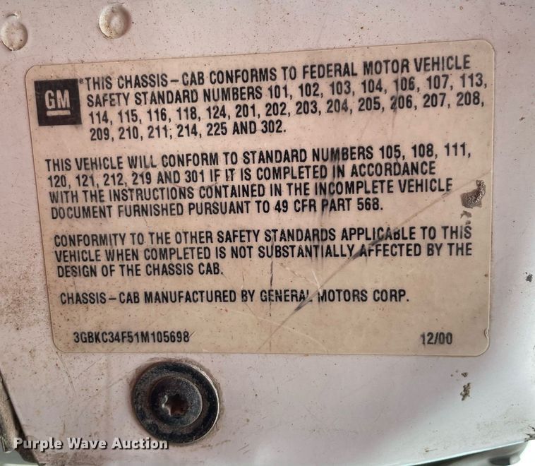 image for item LJ9671 2001 Chevrolet Silverado 3500HD  dump bed pickup truck