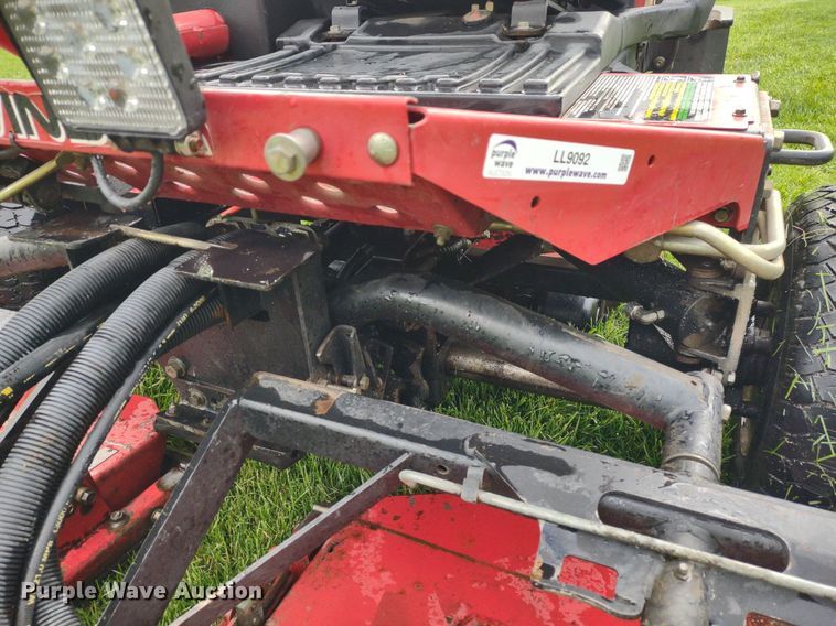 image for item LL9092 Toro Groundsmaster 3500D Sidewinder  lawn mower