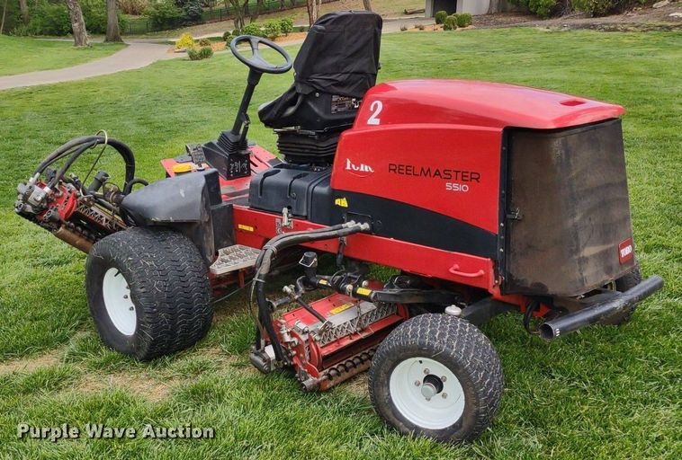 image for item LL9093 Toro Reelmaster 5510  reel mower
