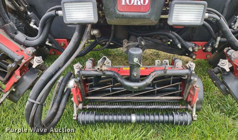 image for item LL9093 Toro Reelmaster 5510  reel mower